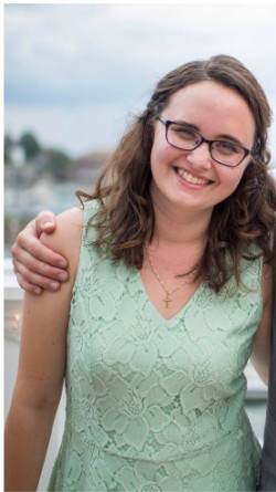 Headshot of Caitie Shalvey